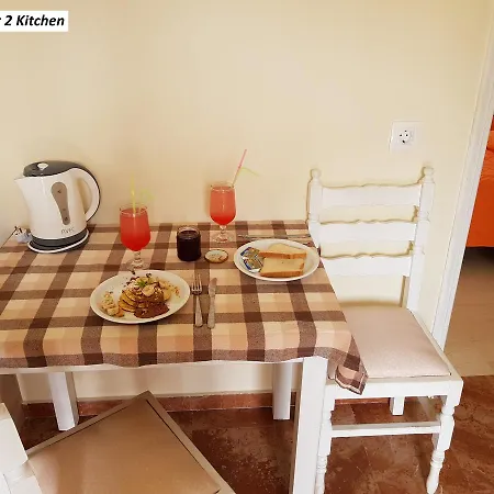 Varvara & Ii Hotel apartamentowy Peroulades (Corfu)