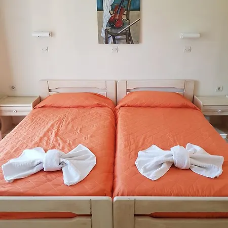 Varvara & Ii מלון דירות Peroulades (Corfu)